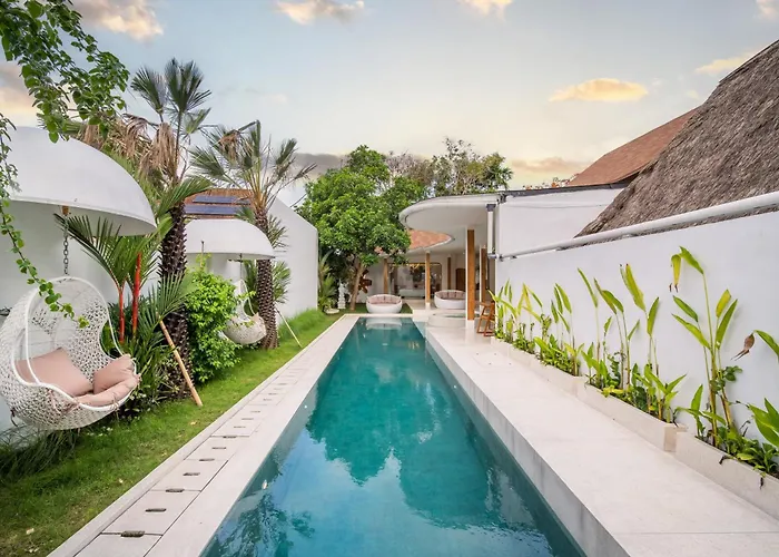Villa Magic Mango, Spacious 5Br With Private Pool, Jacuzzi, And Projector Canggu (Bali)
