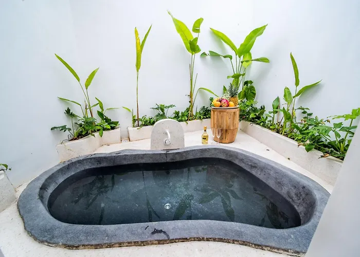 Villa Magic Mango, Spacious 5Br With Private Pool, Jacuzzi, And Projector Villa Canggu (Bali)