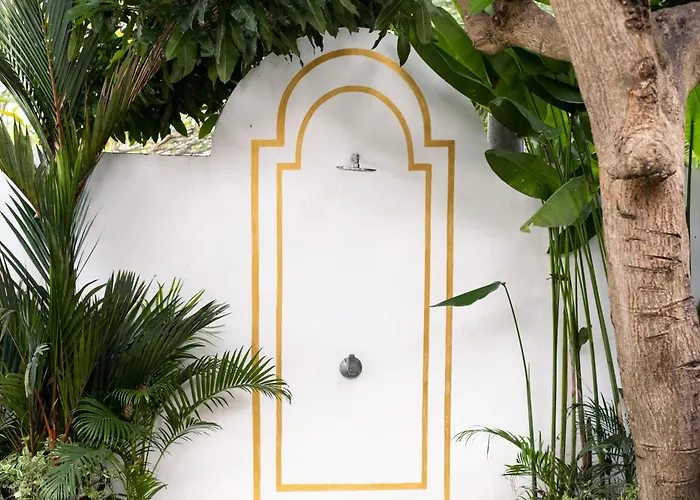 Villa Villa Magic Mango, Spacious 5Br With Private Pool, Jacuzzi, And Projector Canggu (Bali)