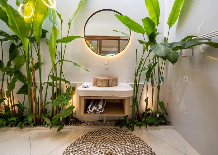 Villa Villa Magic Mango, Spacious 5Br With Private Pool, Jacuzzi, And Projector Canggu (Bali)
