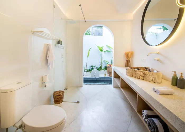 Villa Magic Mango, Spacious 5Br With Private Pool, Jacuzzi, And Projector * Canggu (Bali)